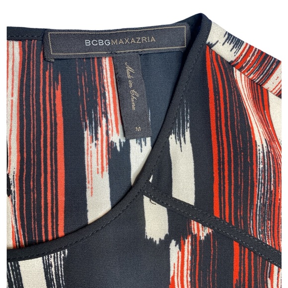 BCBG MAXAZIA Sz Medium Two Print Fabric Black Cream Red Short Sleeve Top - Picture 3 of 6